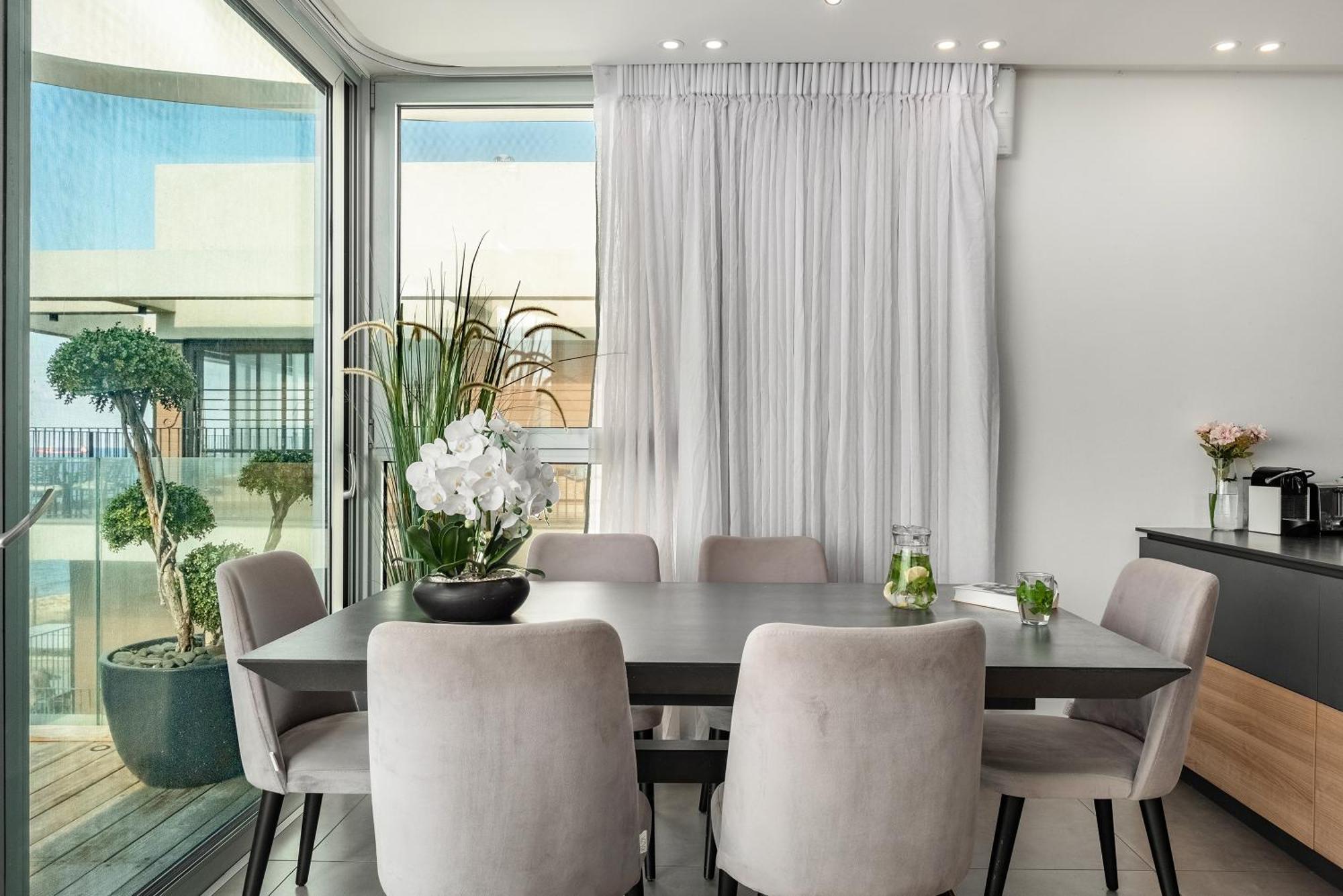 Penthouse 3Br + Roof Top + Parking - On The Beach Haifa Luaran gambar