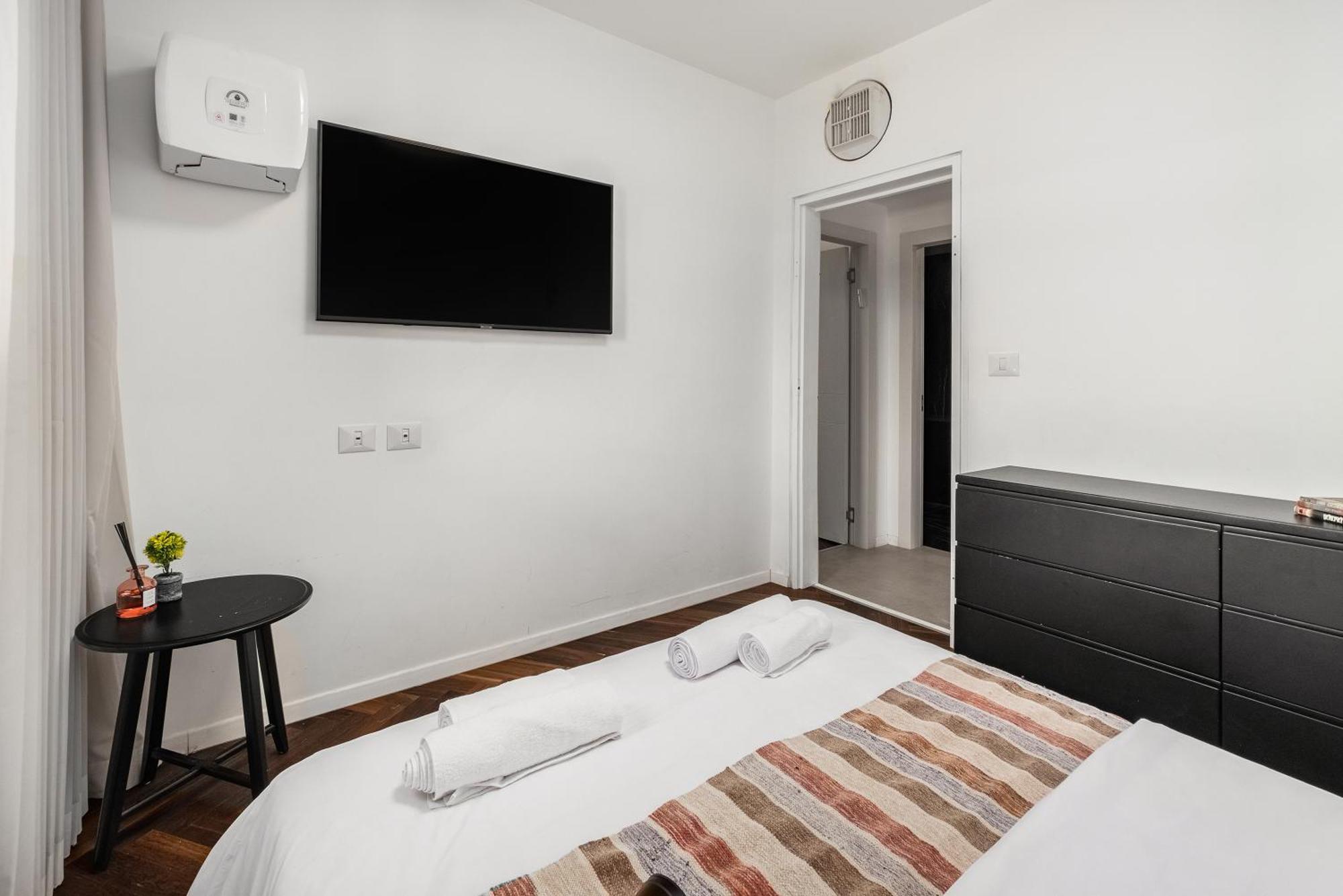 Penthouse 3Br + Roof Top + Parking - On The Beach Haifa Luaran gambar